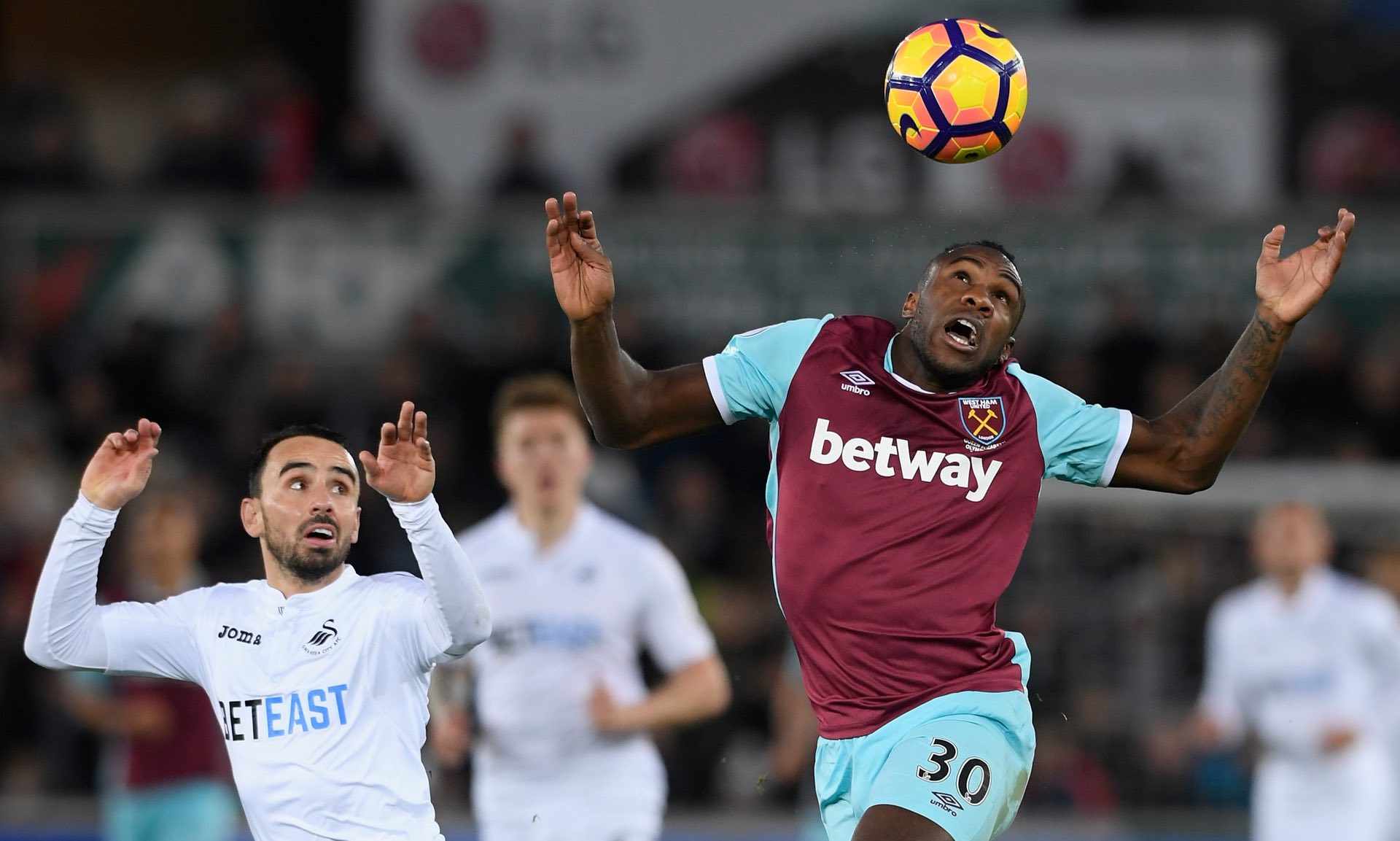 上场时间被 上场时间被